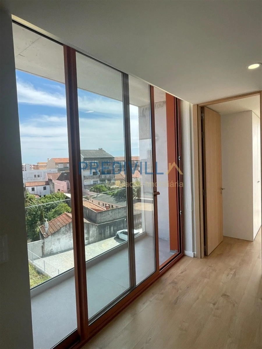 Apartamento T2 para Venda em Póvoa de Varzim, Beiriz e Argivai Foto 2