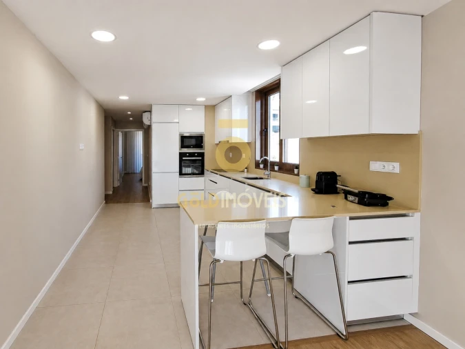 Apartamento T3 para Venda em Sobrado e Bairros Foto 6