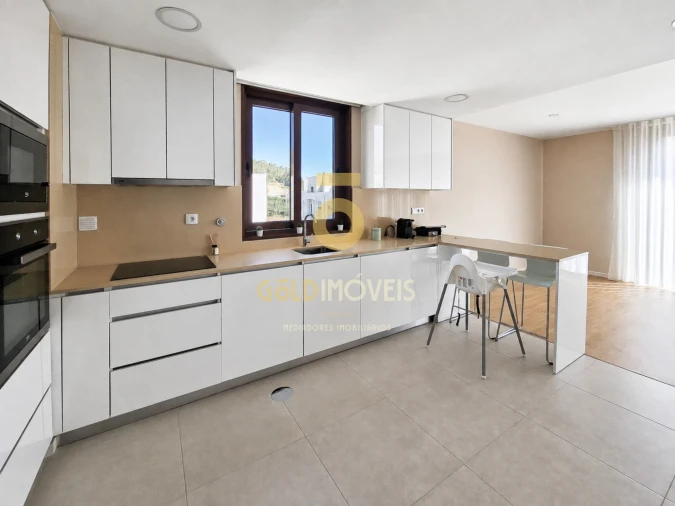 Apartamento T3 para Venda em Sobrado e Bairros Foto 9
