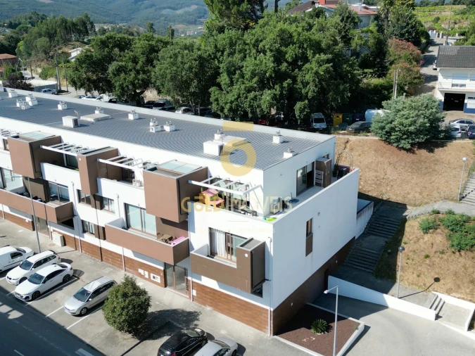 Apartamento T3 para Venda em Sobrado e Bairros Foto 21