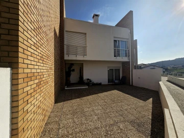 Moradia T4 para Venda em Alfena
