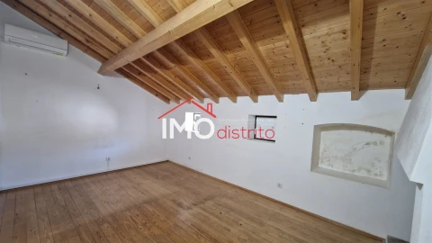 Moradia T2 para Venda em São João Baptista