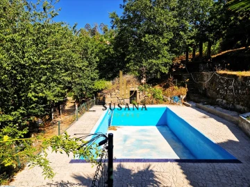 Quinta T3 para Venda em Gove