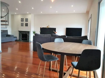 Apartamento T3 para Arrendamento em São Vitor (Braga)