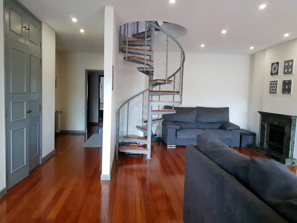 Apartamento T3 para Arrendamento em São Vitor (Braga) Foto 2