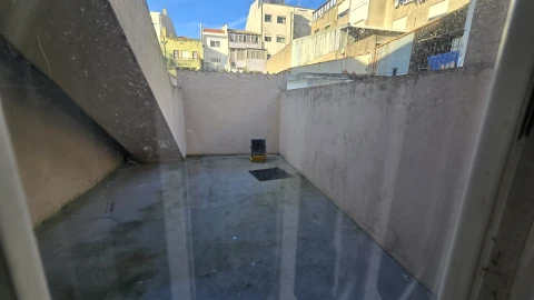 Loja para Arrendamento em Póvoa de Varzim, Beiriz e Argivai