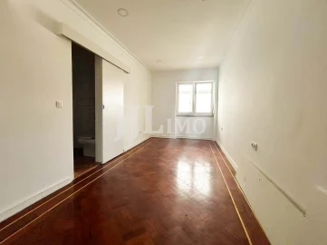 Apartamento T7 para Arrendamento em Avenidas Novas