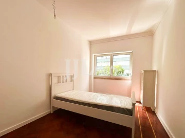 Quarto para Arrendamento em Avenidas Novas