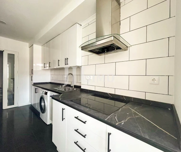 Quarto para Arrendamento em Avenidas Novas Foto 4