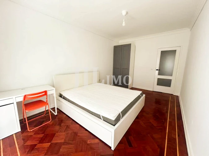 Quarto para Arrendamento em Avenidas Novas Foto 23