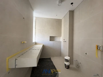 Moradia T4 para Venda em Repeses e São Salvador
