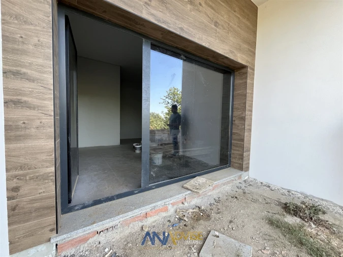 Moradia T4 para Venda em Repeses e São Salvador Foto 31
