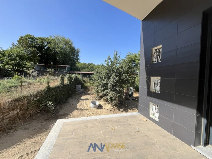 Moradia T4 para Venda em Repeses e São Salvador Foto 34