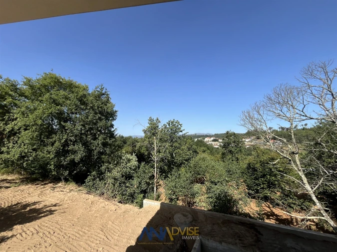 Moradia T4 para Venda em Repeses e São Salvador Foto 38