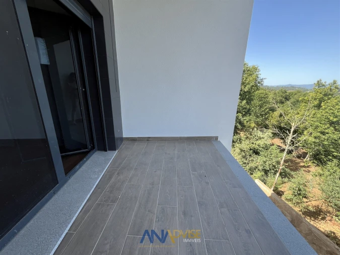 Moradia T4 para Venda em Repeses e São Salvador Foto 29