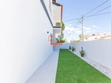Moradia T3 para Venda em Nossa Sra de Fatima