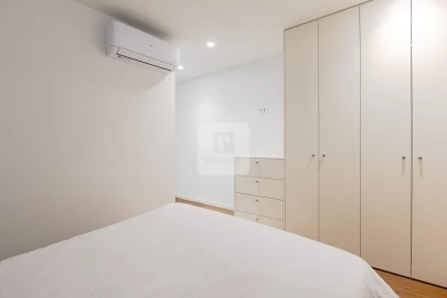 Apartamento T4 para Venda em Mafamude e Vilar do Paraíso