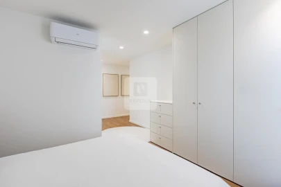 Apartamento T4 para Venda em Mafamude e Vilar do Paraíso