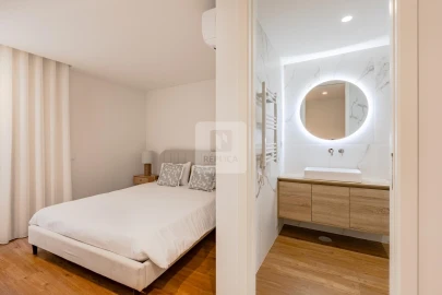 Apartamento T4 para Venda em Mafamude e Vilar do Paraíso