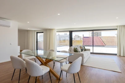 Apartamento T4 para Venda em Mafamude e Vilar do Paraíso