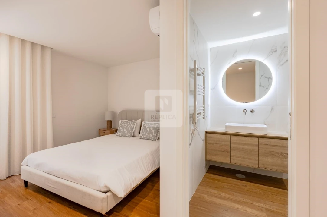Apartamento T4 para Venda em Mafamude e Vilar do Paraíso Foto 18