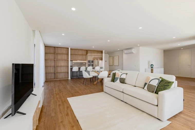 Apartamento T4 para Venda em Mafamude e Vilar do Paraíso Foto 24