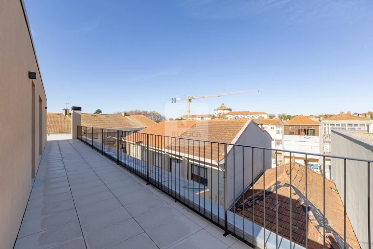Apartamento T4 para Venda em Mafamude e Vilar do Paraíso Foto 22