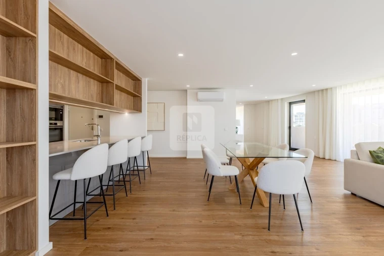 Apartamento T4 para Venda em Mafamude e Vilar do Paraíso Foto 32