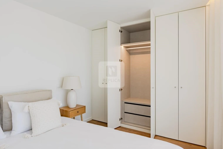 Apartamento T4 para Venda em Mafamude e Vilar do Paraíso Foto 6