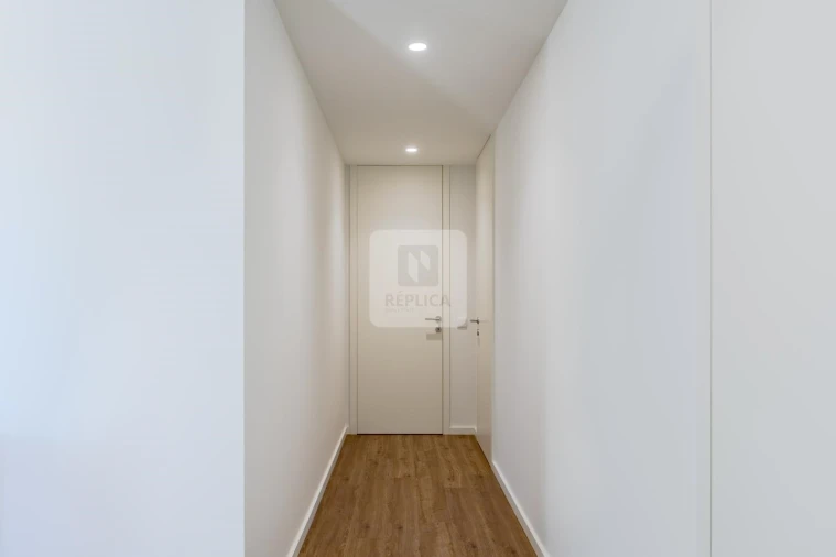 Apartamento T4 para Venda em Mafamude e Vilar do Paraíso Foto 17