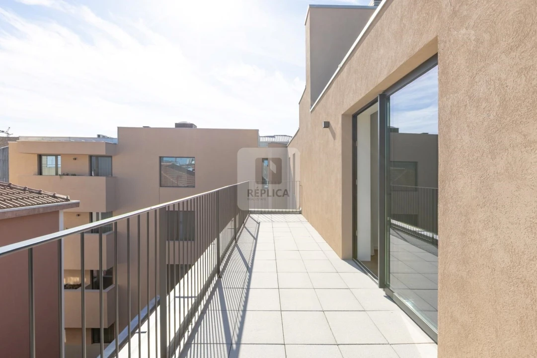 Apartamento T4 para Venda em Mafamude e Vilar do Paraíso Foto 16