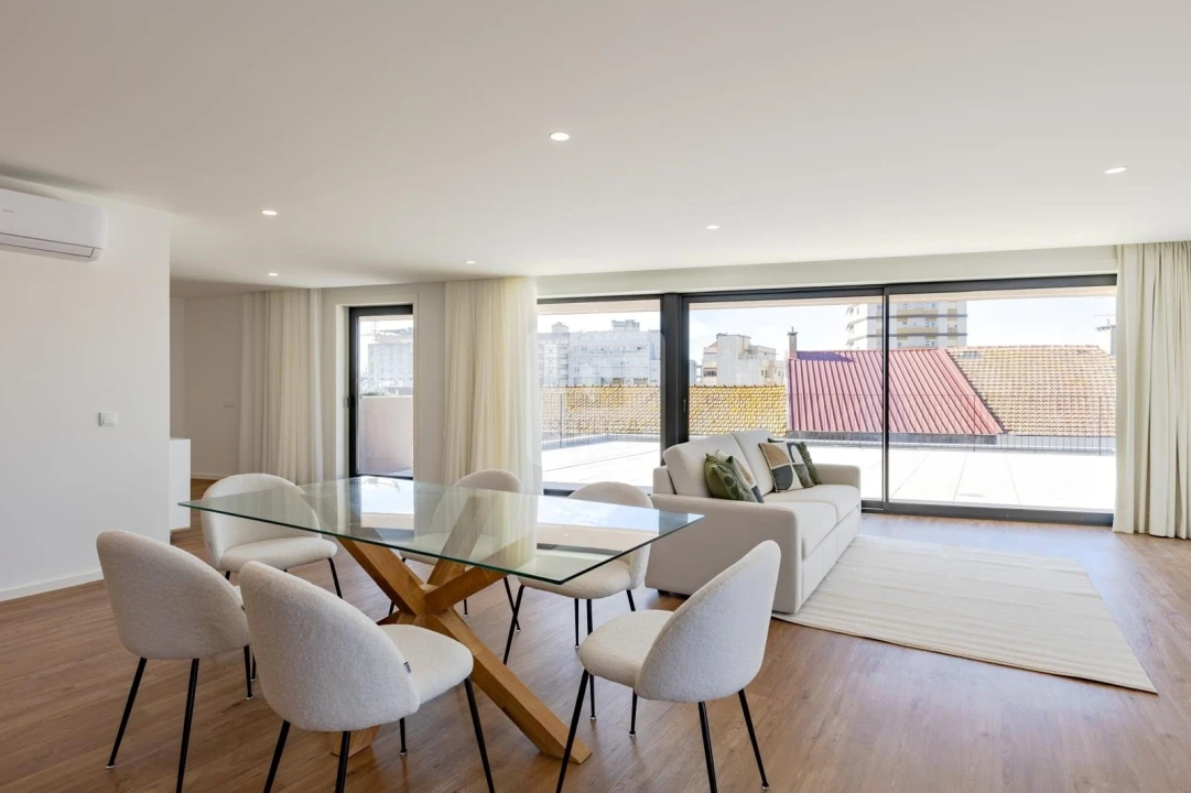 Apartamento T4 para Venda em Mafamude e Vilar do Paraíso Foto 7
