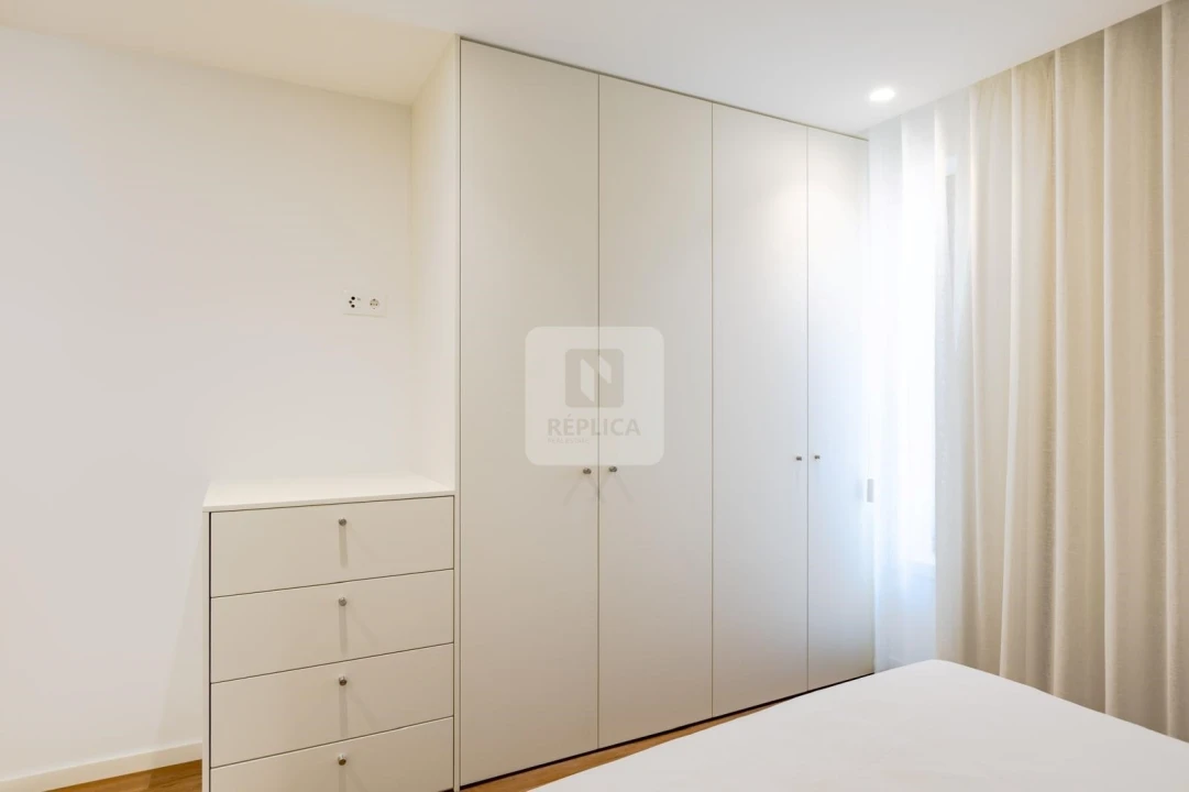 Apartamento T4 para Venda em Mafamude e Vilar do Paraíso Foto 13