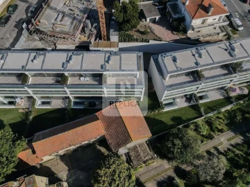 Moradia T4 para Venda em Aldoar, Foz do Douro e Nevogilde