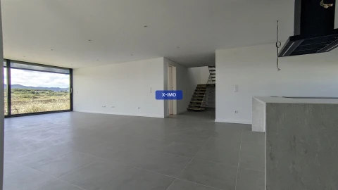 Moradia T4 para Venda em São João das Lampas e Terrugem
