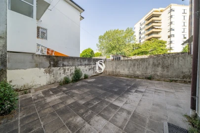 Garagem para Venda em Cedofeita, Santo Ildefonso, Sé, Miragaia, São Nicolau e Vitória