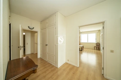 Apartamento T6 para Venda em Póvoa de Varzim, Beiriz e Argivai