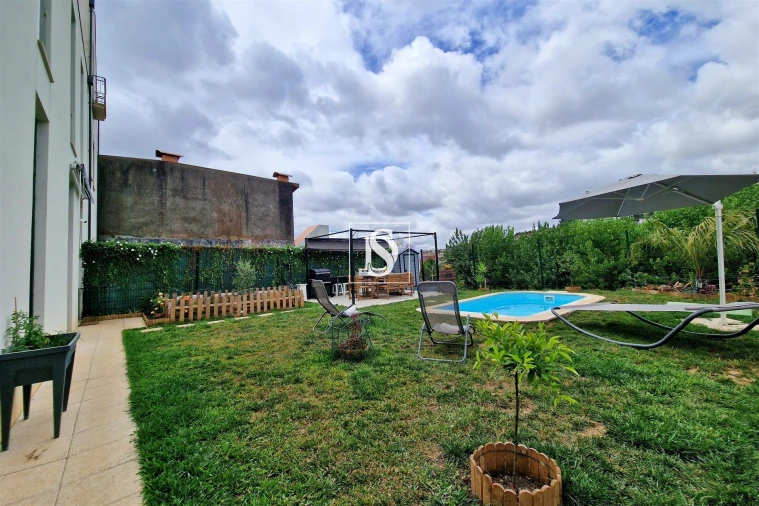 Apartamento T2 para Venda em Alfena Foto 24