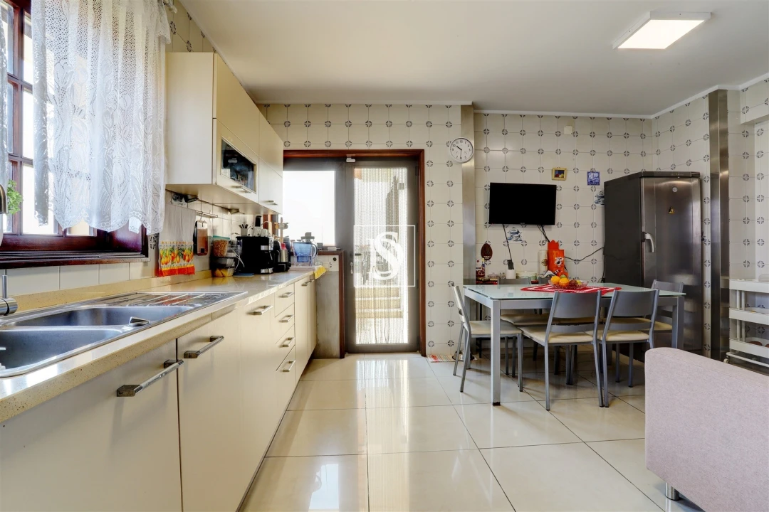 Moradia T5 para Venda em Aver-O-Mar, Amorim e Terroso Foto 15