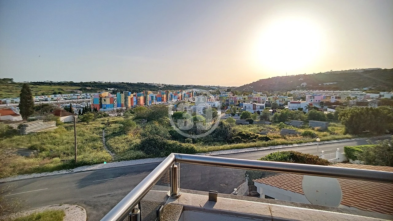 Moradia T4 para Venda em Albufeira e Olhos de Água Foto 21