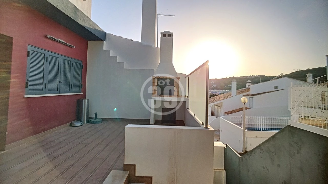 Moradia T4 para Venda em Albufeira e Olhos de Água Foto 39