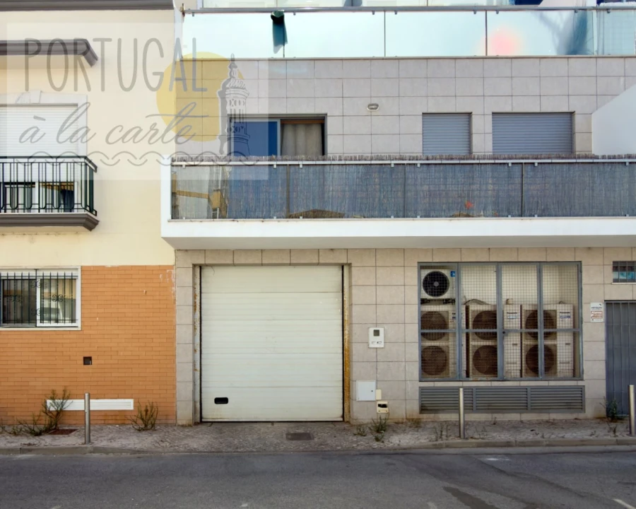 Garagem para Venda em Olhão Foto 8