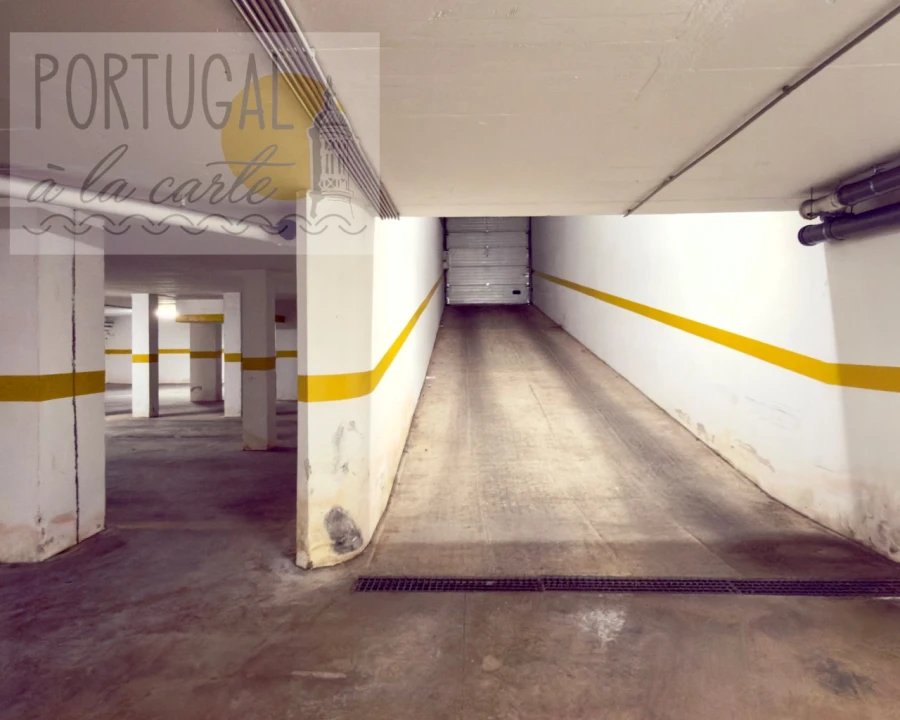 Garagem para Venda em Olhão Foto 5