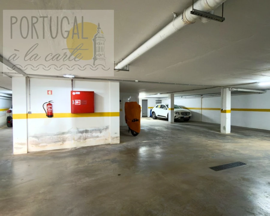 Garagem para Venda em Olhão Foto 6
