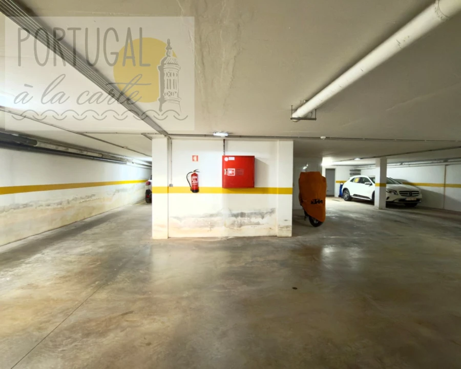 Garagem para Venda em Olhão Foto 7