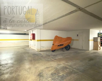 Garagem para Venda em Olhão