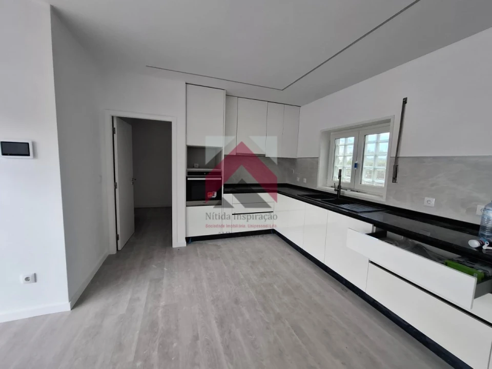 Moradia T4 para Venda em Santo Andre de Vagos Foto 1