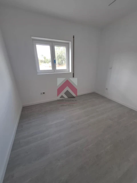 Moradia T4 para Venda em Santo Andre de Vagos