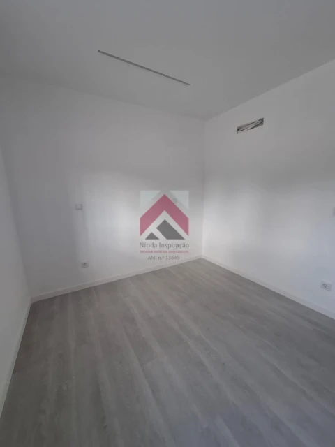 Moradia T4 para Venda em Santo Andre de Vagos