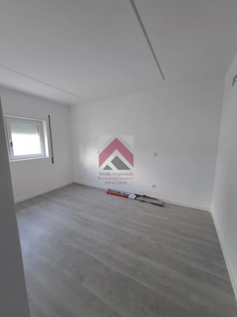 Moradia T4 para Venda em Santo Andre de Vagos